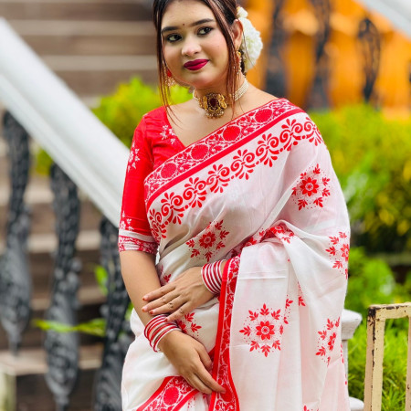 705 টাঙ্গাইল সিল্ক শাড়ি ব্লউস পিসসহ